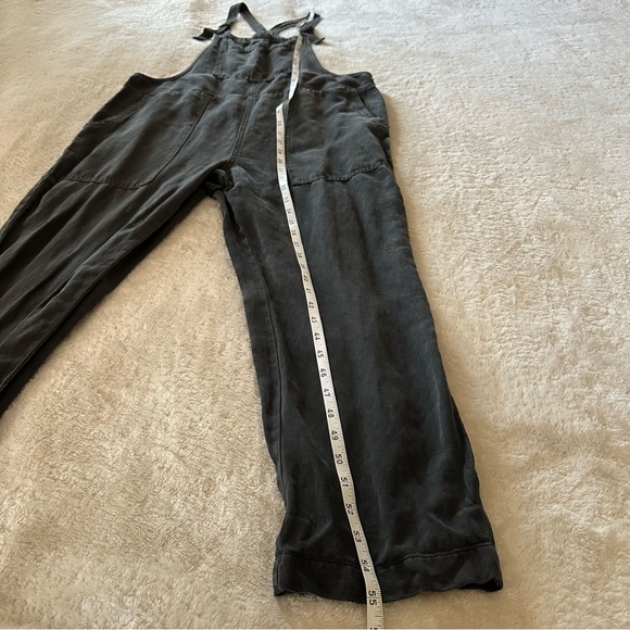 Aerie Lounge Charcoal Gray Overalls Size Medium - Picture 3 of 12